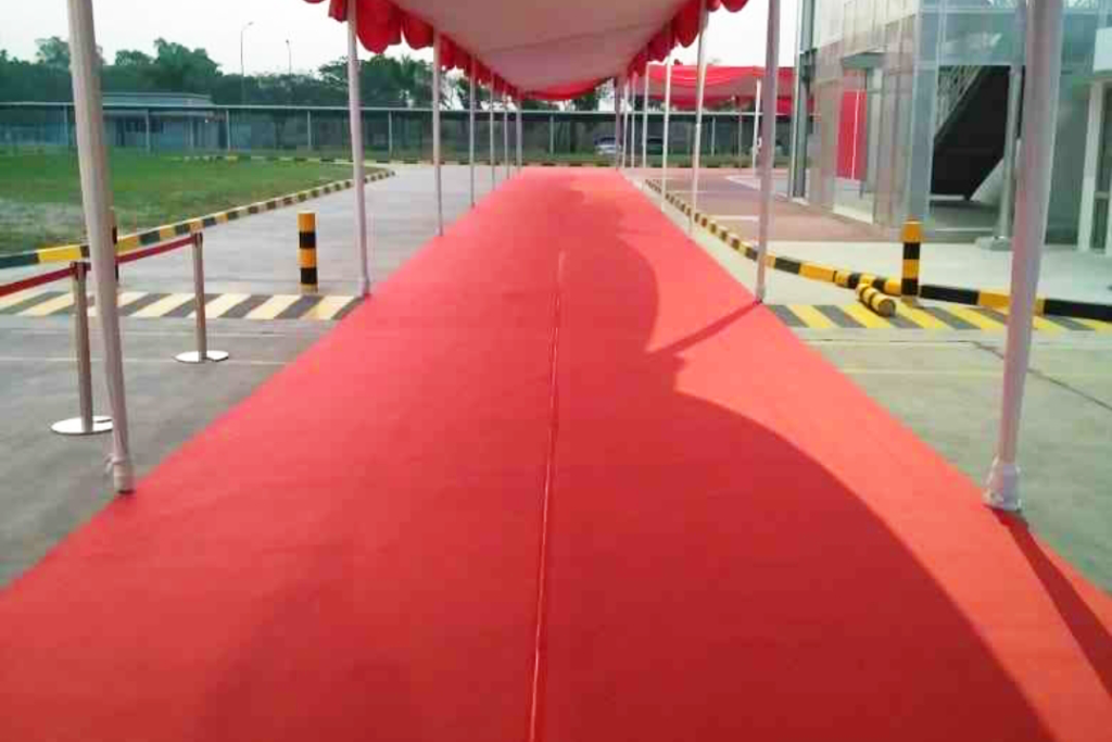 Sewa tenda konvensional dari Smengkut Tenda adalah pilihan yang tepat. Kami menawarkan solusi